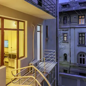 Ξενοδοχείο με διαμερίσματα Chateau: Upscale In Bucharest's Historical Center! 