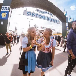 Oktoberfest On A Budget , Munich Allemagne